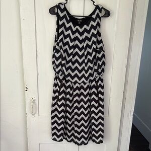 S.L. Fashions Monochrome Chevron Midi Dress